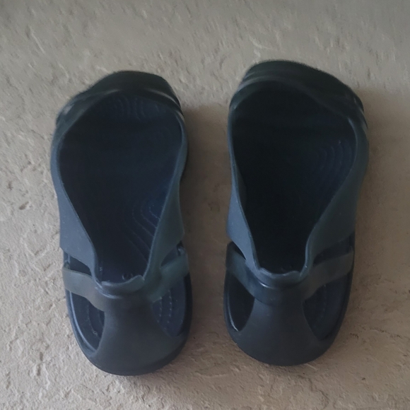 Size 7 Crocs Isabella Huarache 2 Flat Jelly Black Strappy Slip-On Women Sandals - Picture 3 of 7
